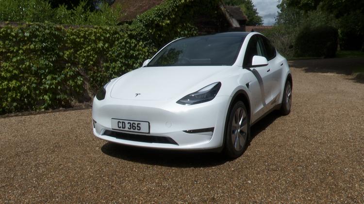 TESLA MODEL Y HATCHBACK RWD 5dr Auto